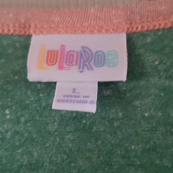 Julia - Picture 3 of 3